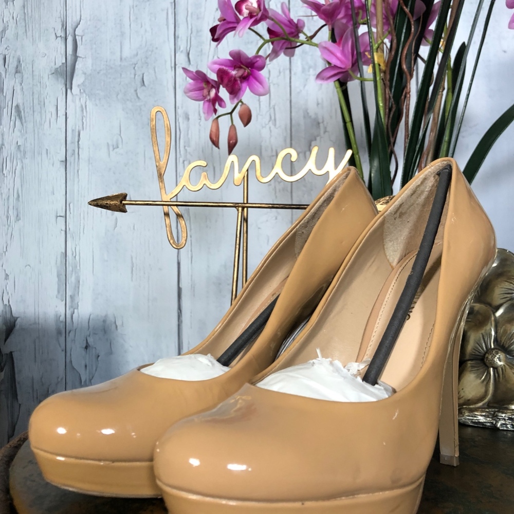 Arturo Chiang Nude Patent Leather Platform Pumps Gem